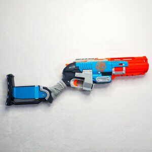 NERF Zombie Strike Sledgefire Blaster Gun